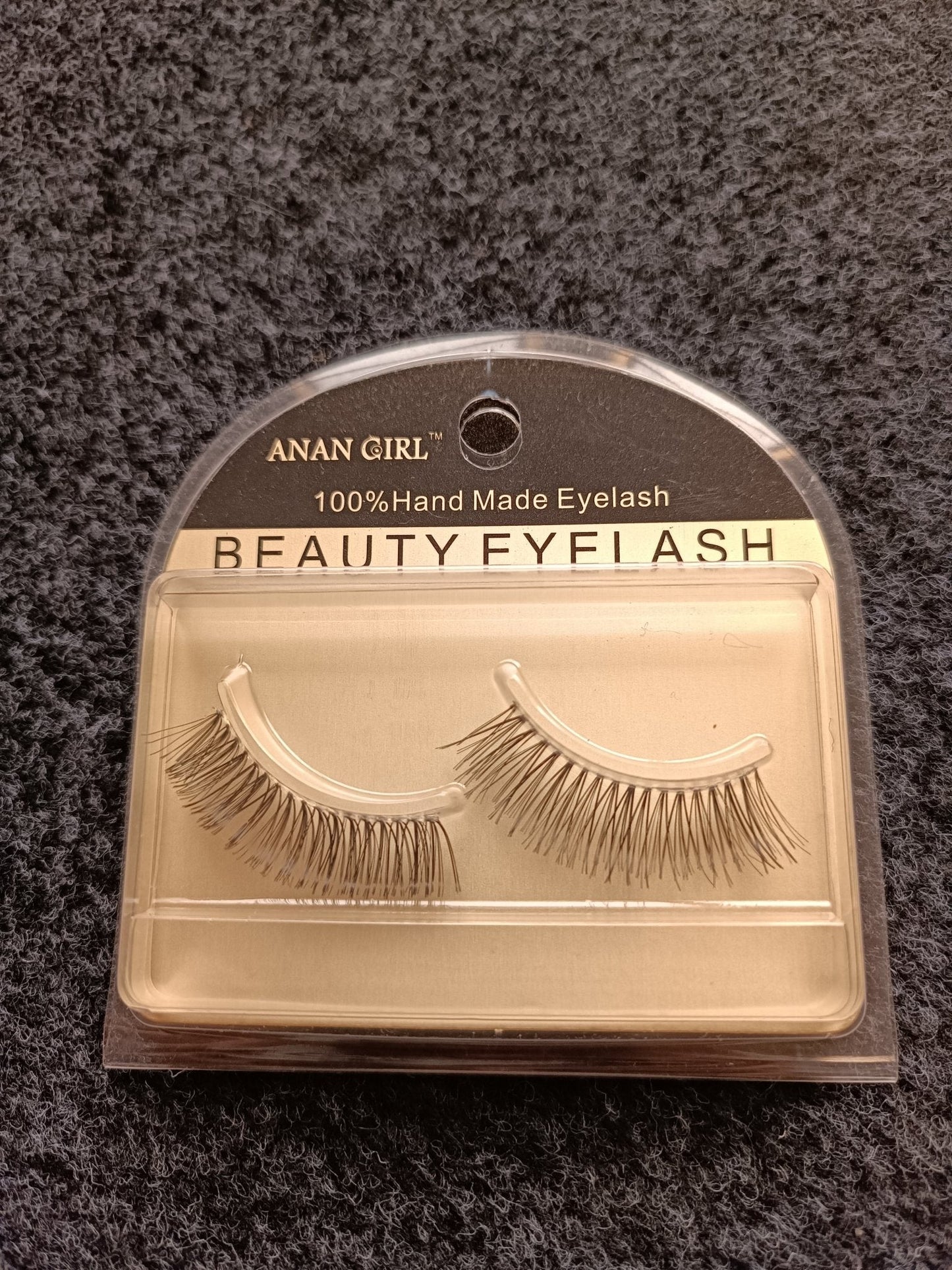 Anan Girl beauty eyelash