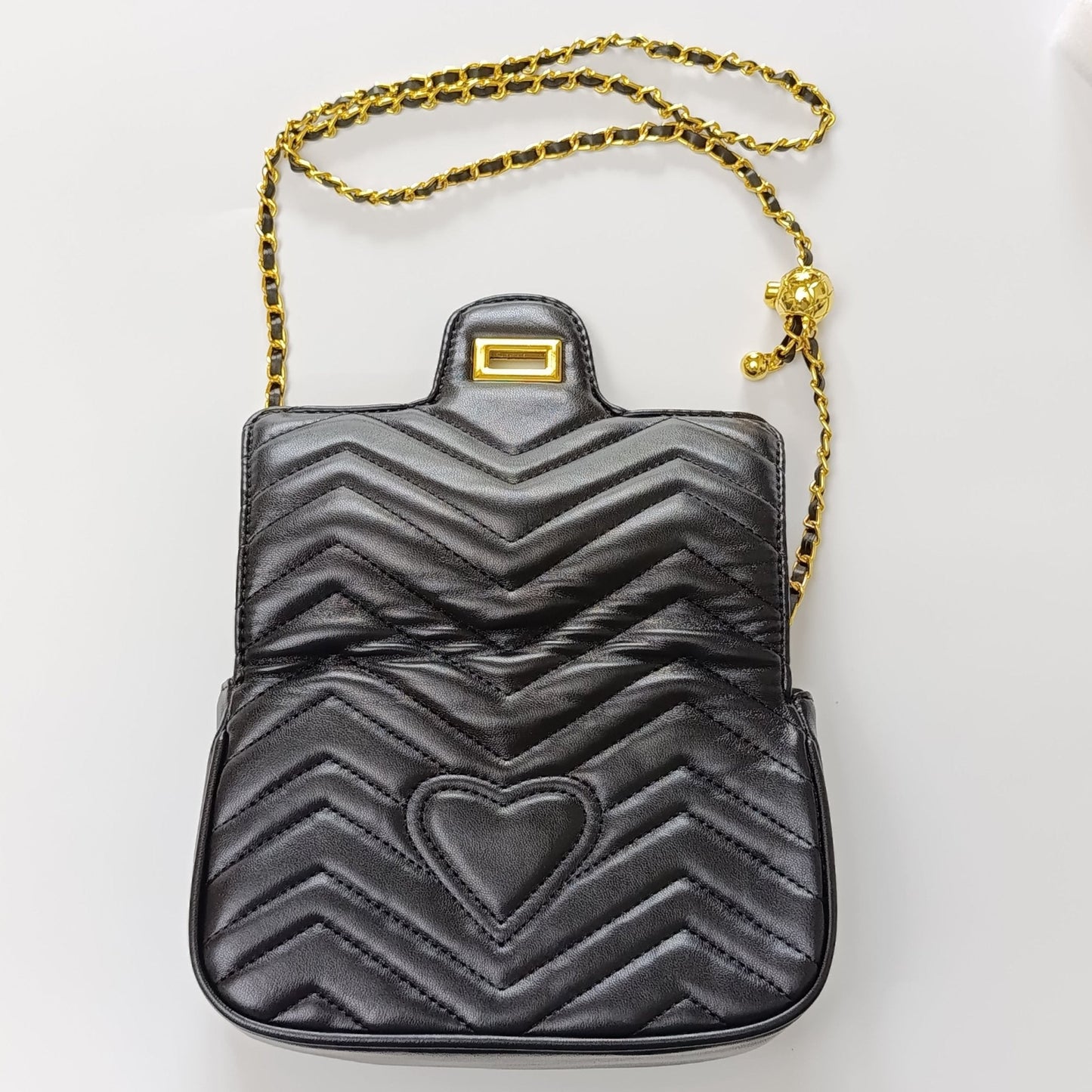 Black Quilted Heart Chain mini Shoulder Bag – Elegant Faux Leather Crossbody for Everyday Chic - Y-140