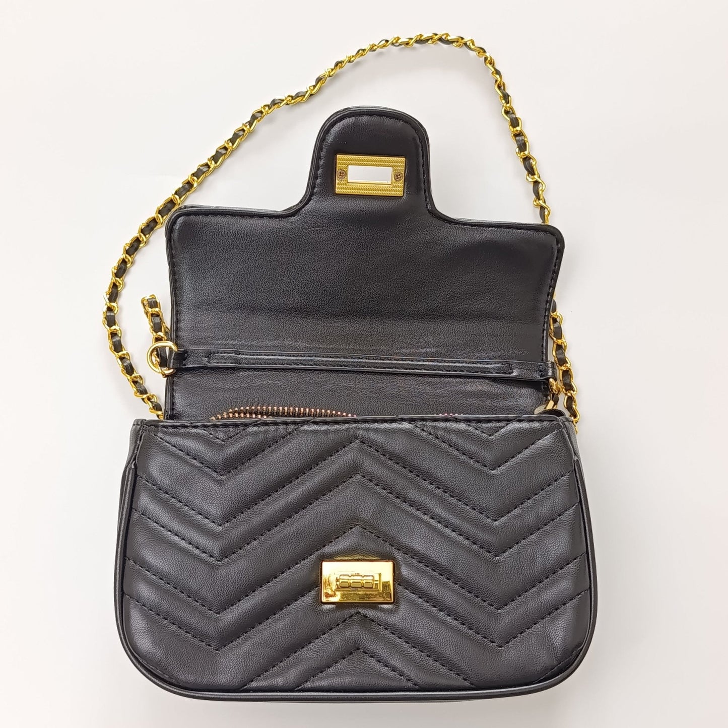 Black Quilted Heart Chain mini Shoulder Bag – Elegant Faux Leather Crossbody for Everyday Chic - Y-140