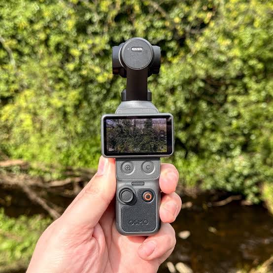Creator Combo, Vlogging Cameras, 4K/240fps Vlog Camera, 3-Axis Stabilization,