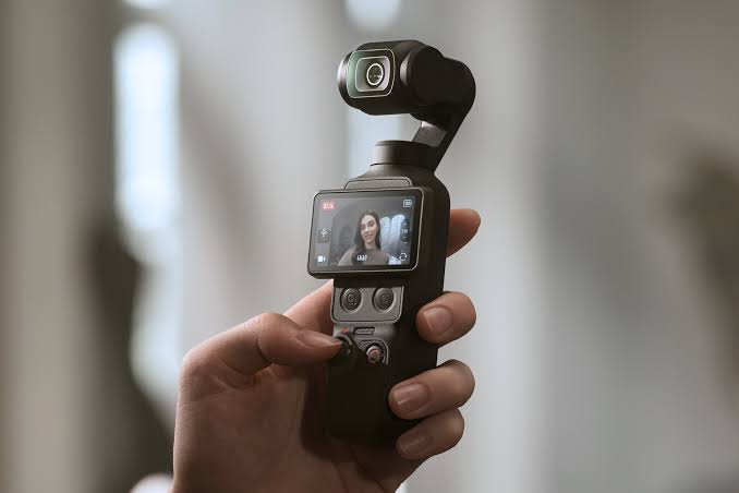Creator Combo, Vlogging Cameras, 4K/240fps Vlog Camera, 3-Axis Stabilization,