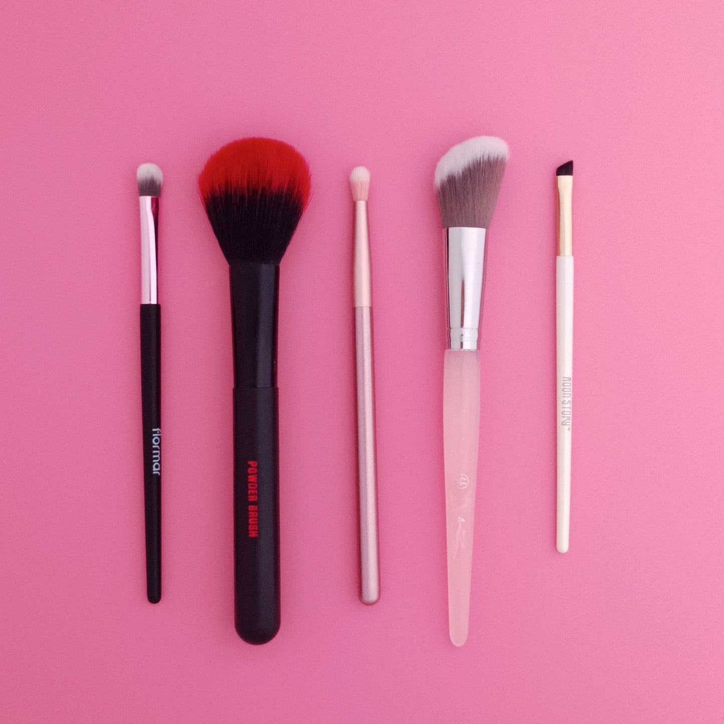 Premium Set of 10 Makeup Brushes with Free Gift - Branded Quality