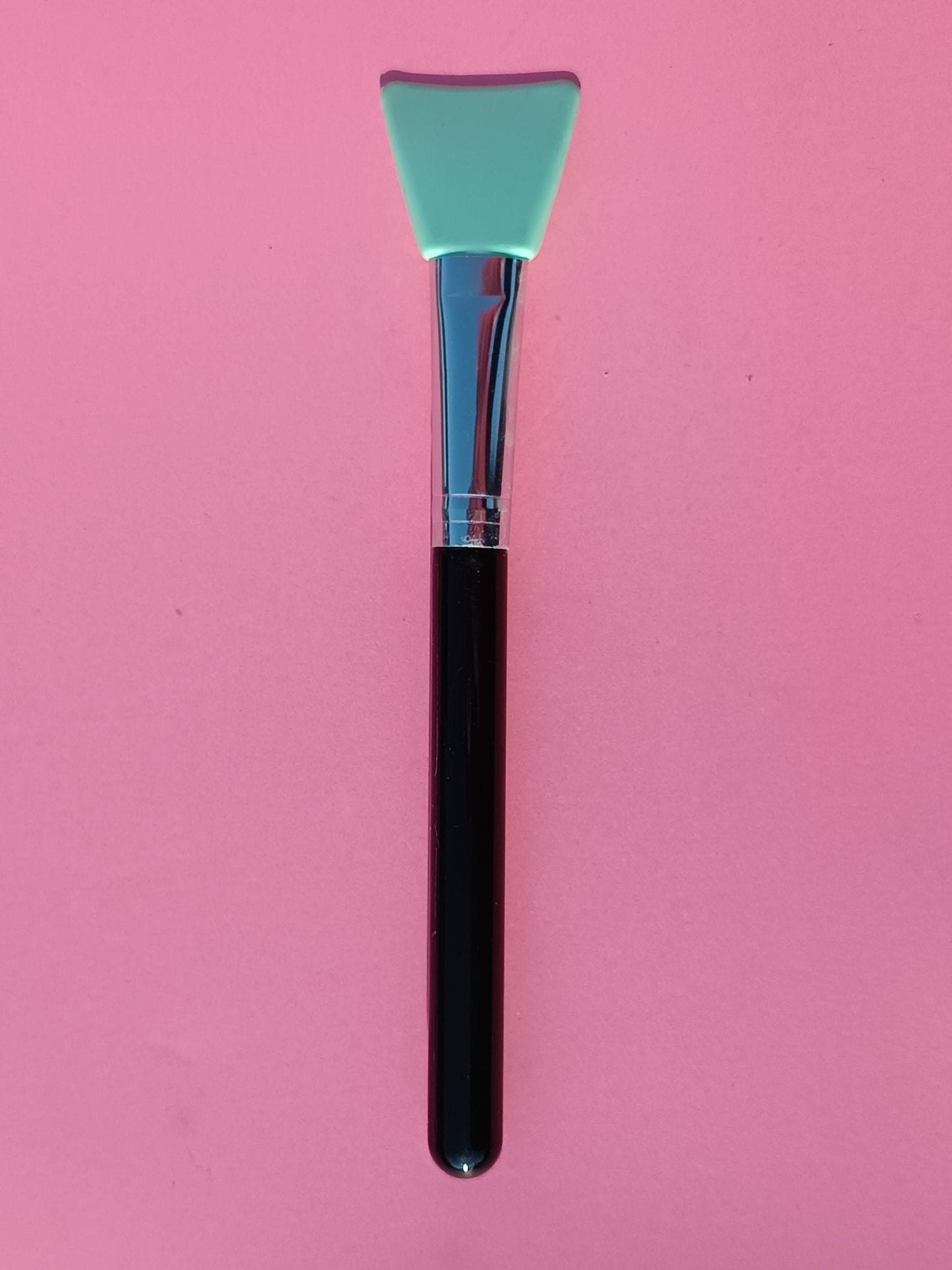 Professional Quality Silicone Facial Mask Makeup Brush – Smooth Application, Spa-Like Experience