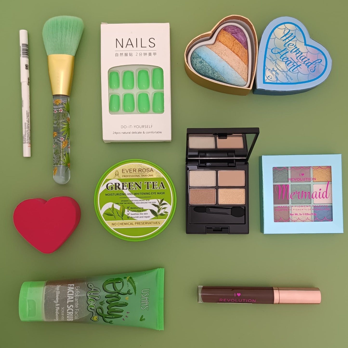 Azaadi Makeup Deals – 10 or 12 Beauty Essentials + Free Gift & Free Shipping