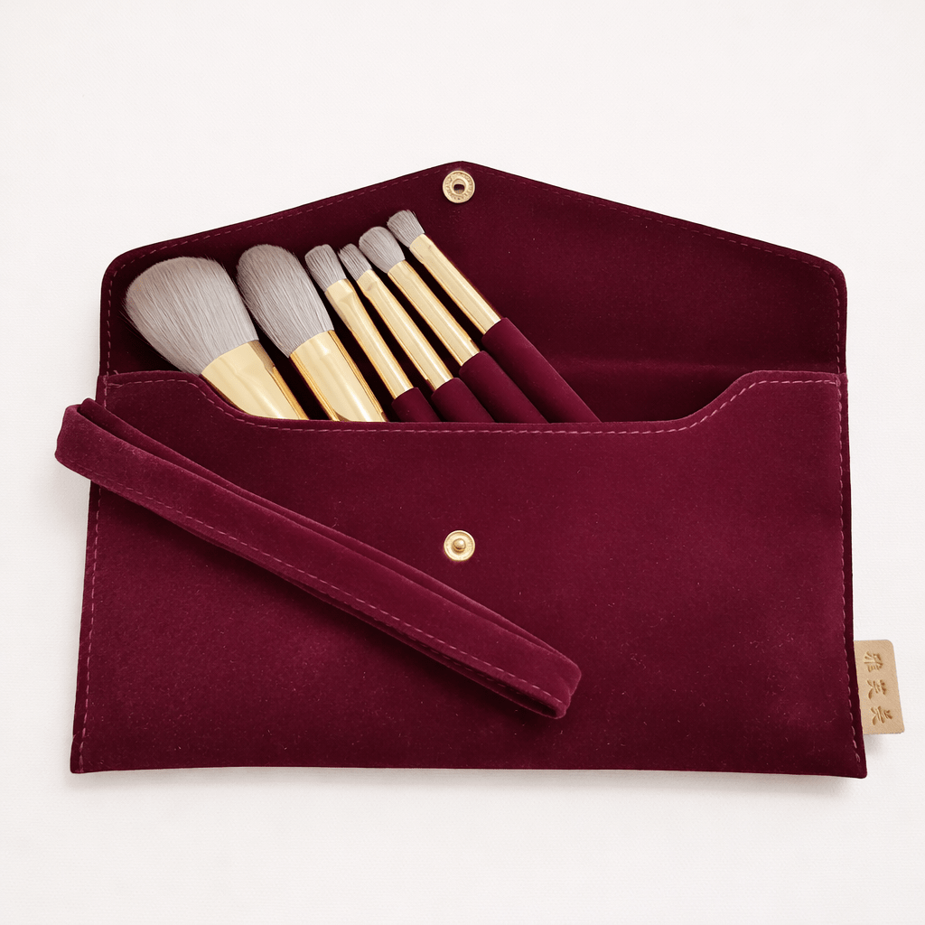 Velvet Luxe 7-Piece Makeup Brush Set with Pouch – Premium Face & Eye Kit